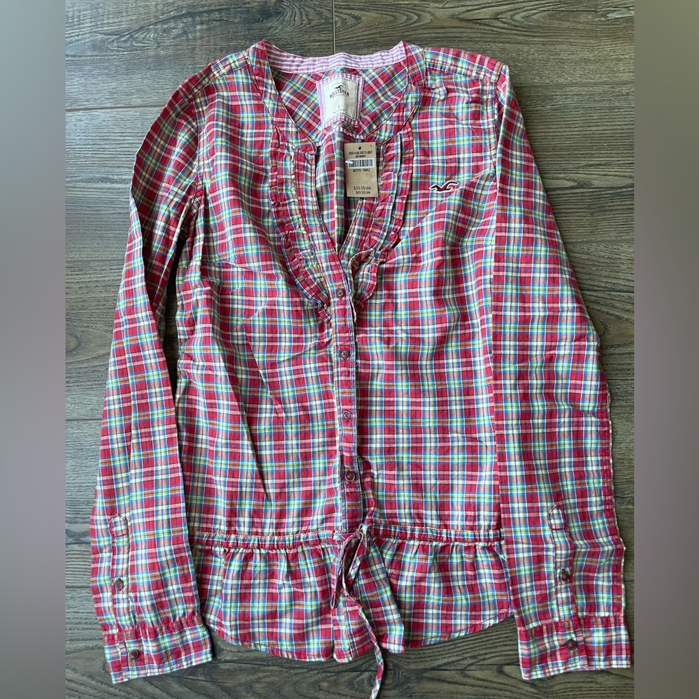 Womens Hollister top in size small.